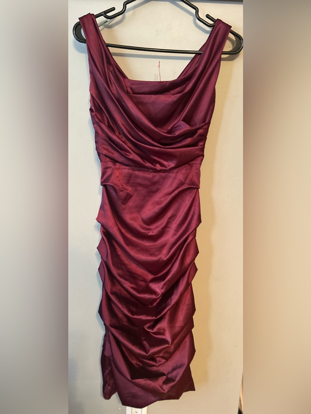 Le Château ruched dress - Picture 3 of 13